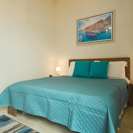 Dei Poeti Casa de hóspedes 4*