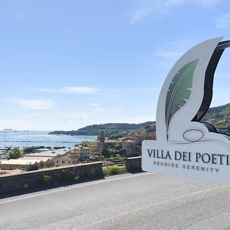 Dei Poeti Casa de hóspedes 4*