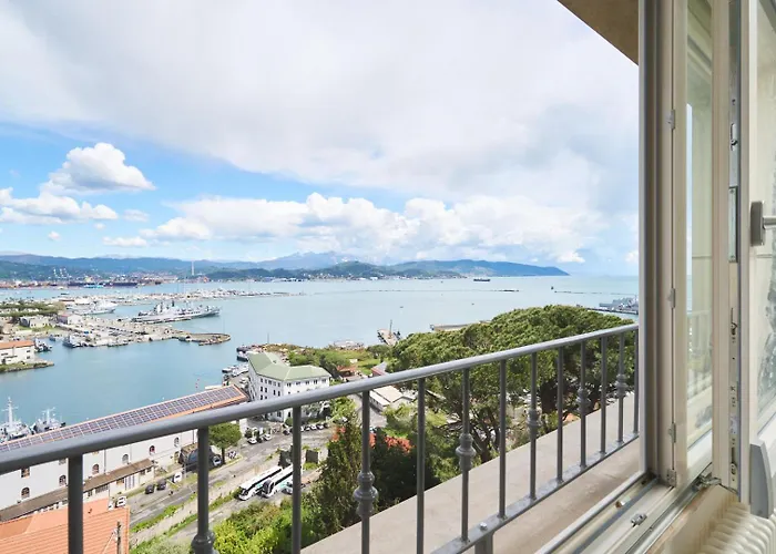 بيت ضيافة Dei Poeti