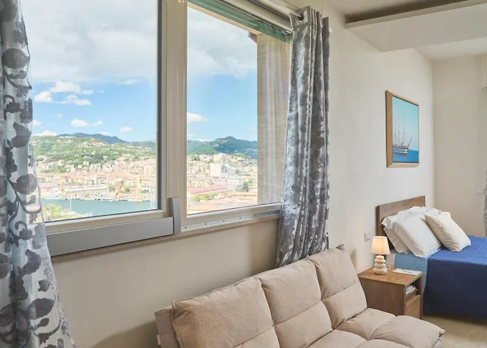 Dei Poeti بيت ضيافة 4*