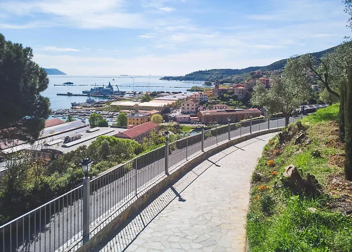 Dei Poeti Konukevi 4*