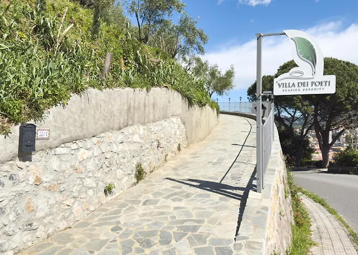 Dei Poeti لا سبيتسْيا