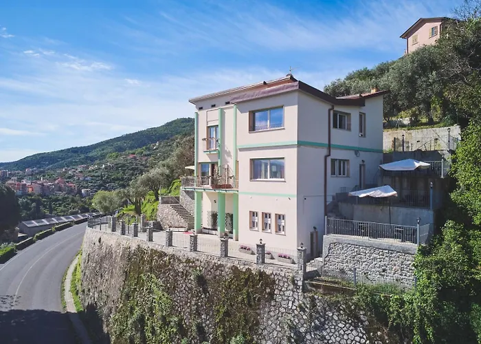 بيت ضيافة Dei Poeti 4*