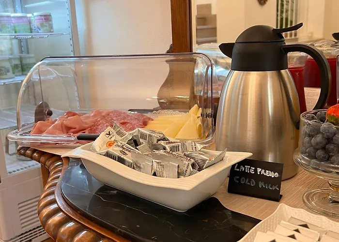 Dei Poeti بيت ضيافة لا سبيتسْيا