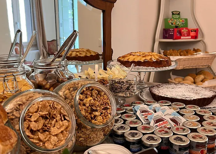 Dei Poeti بيت ضيافة لا سبيتسْيا